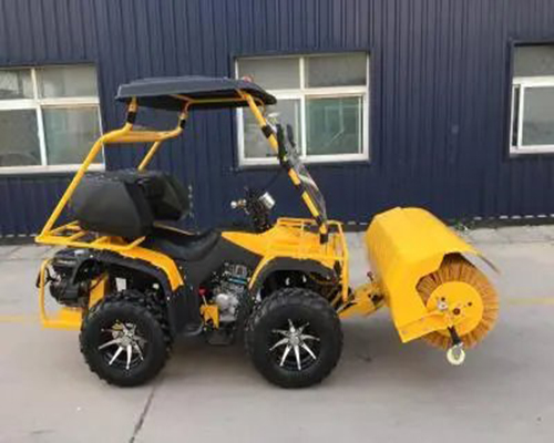 小型扫雪机是冬季必不可少的工具
